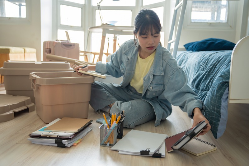 How Can Personalized Decluttering Plans Transform Your Living Space?